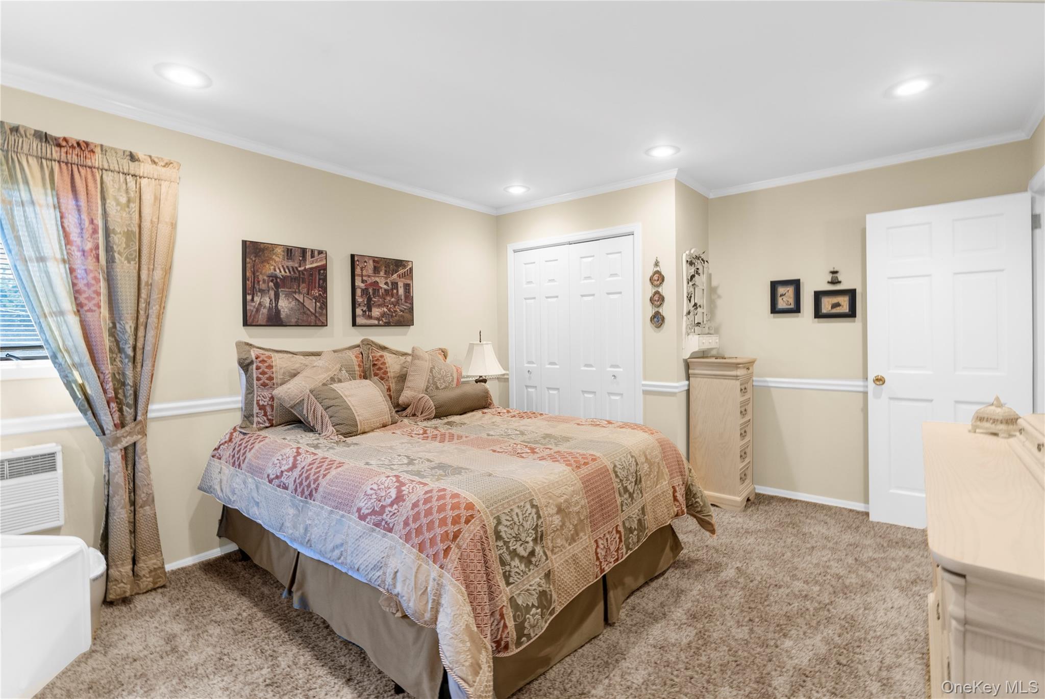 #16 photo, 14 Jane Drive, Old Bethpage , NY 11804