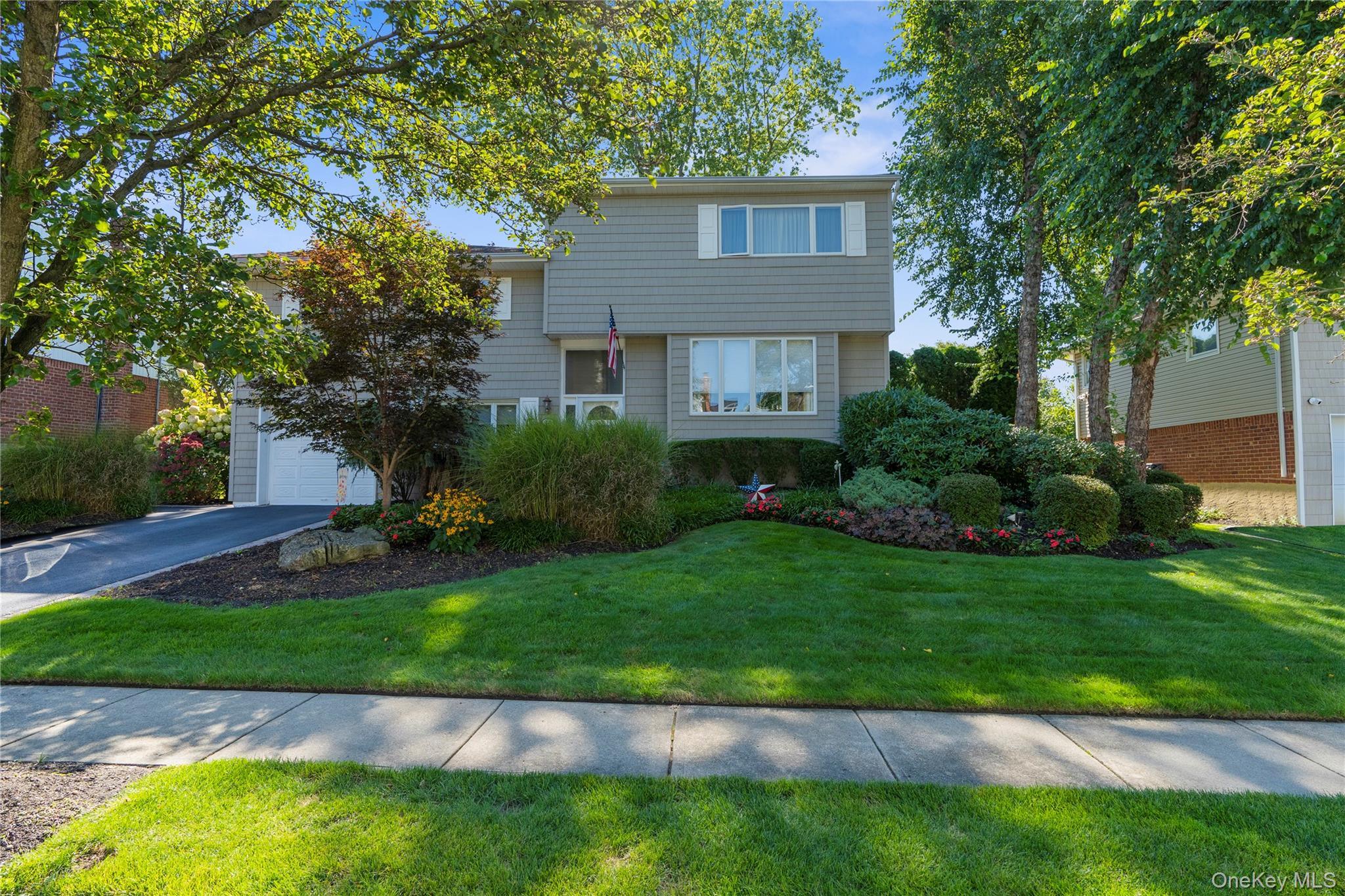 #2 photo, 14 Jane Drive, Old Bethpage , NY 11804