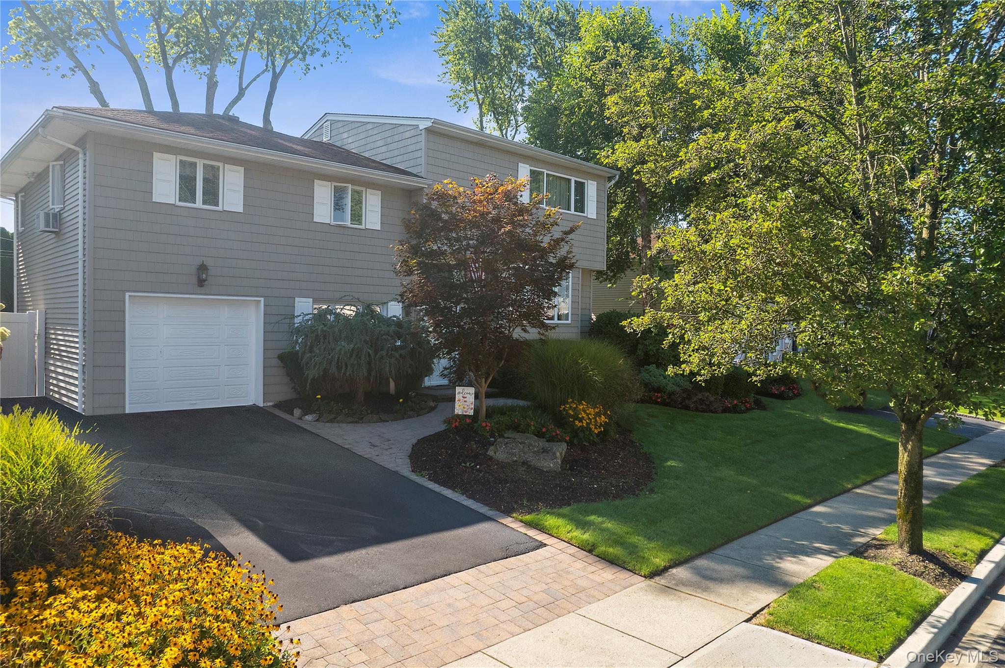 #3 photo, 14 Jane Drive, Old Bethpage , NY 11804