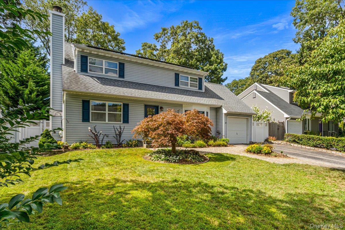 #1 photo, 3 Massey Court, Huntington , NY 11743