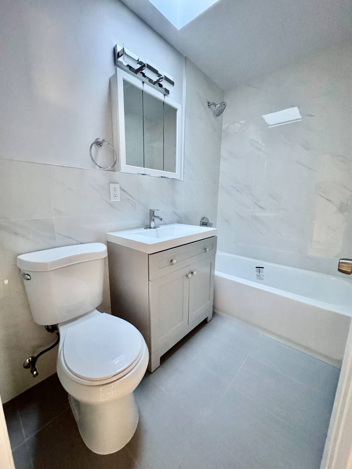 #10 photo, 726 Soundview Ave. , #3, ブロンクス区 Clason Point , NY 10473