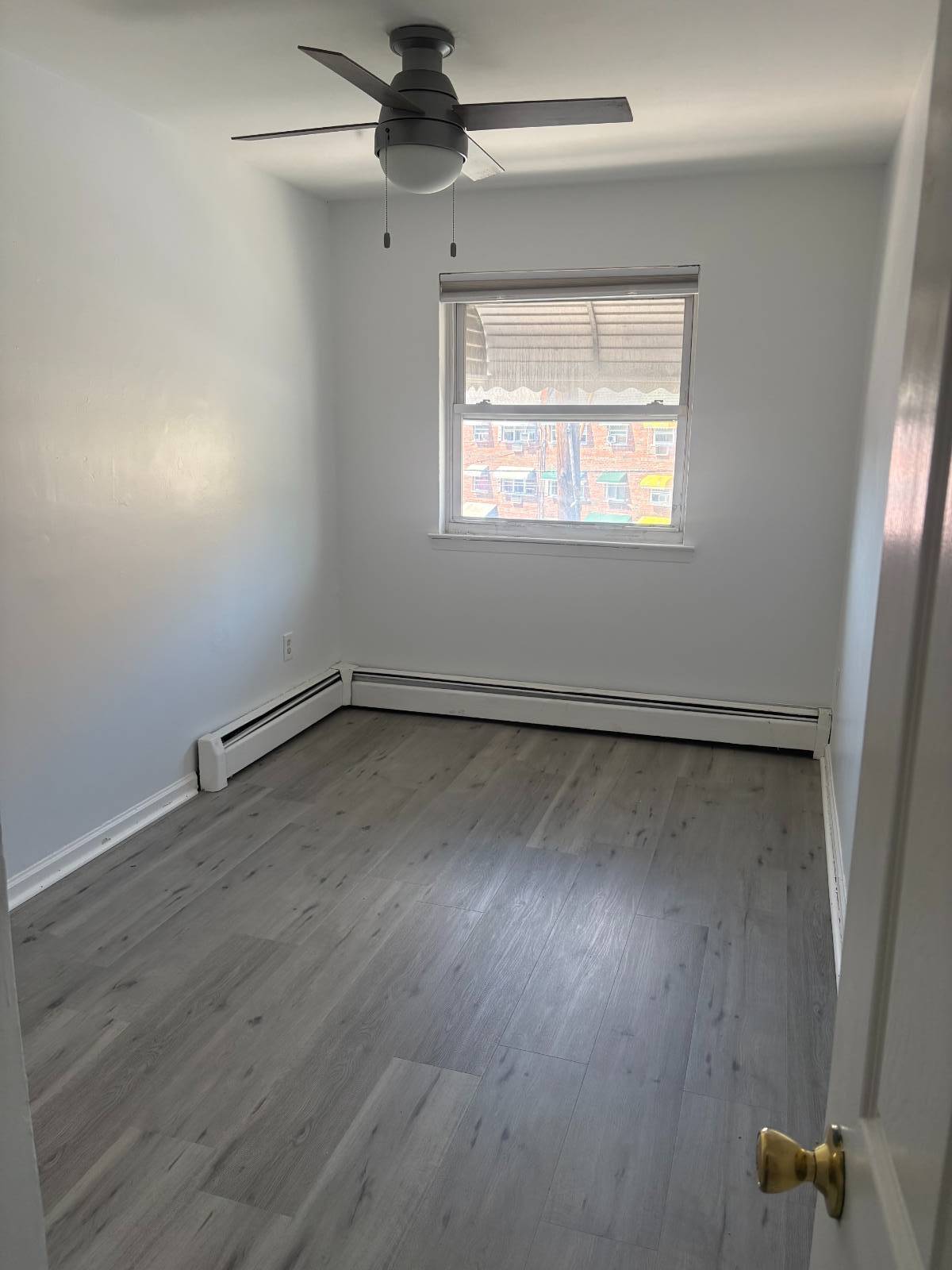 #8 photo, 726 Soundview Ave. , #3, ブロンクス区 Clason Point , NY 10473