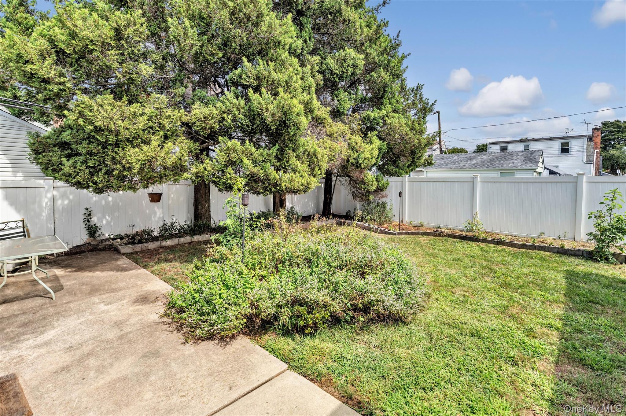 #15 photo, 737 Lowell Road, ナッソー郡 Uniondale , NY 11553