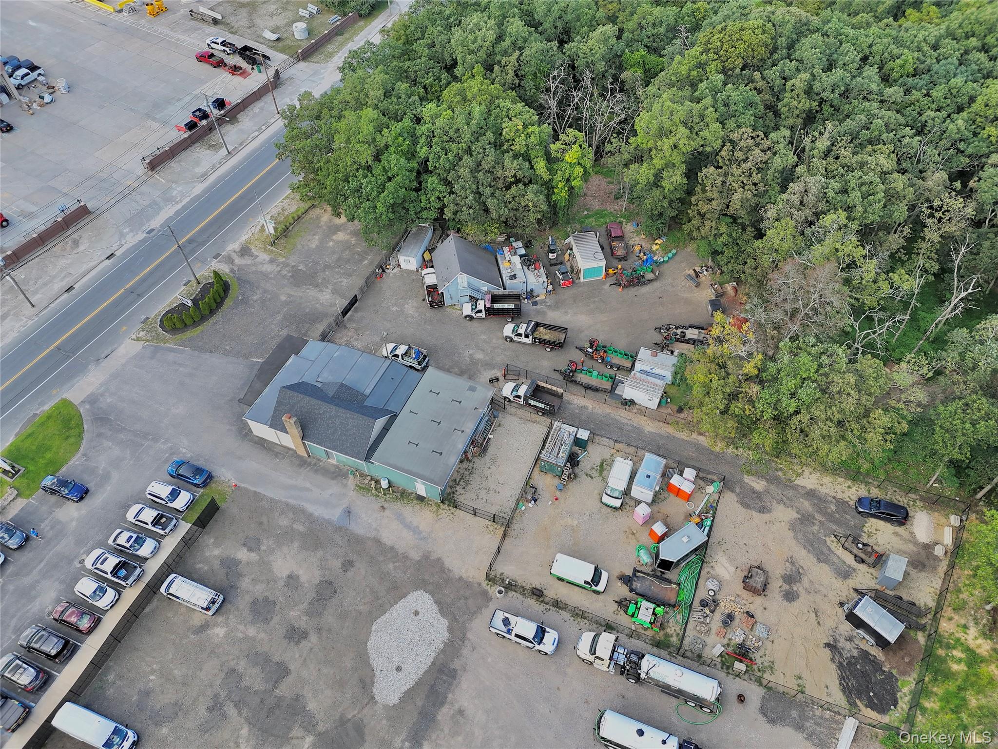 #7 photo, 119 Rocky Point Road, サフォーク郡 Middle Island , NY 11953