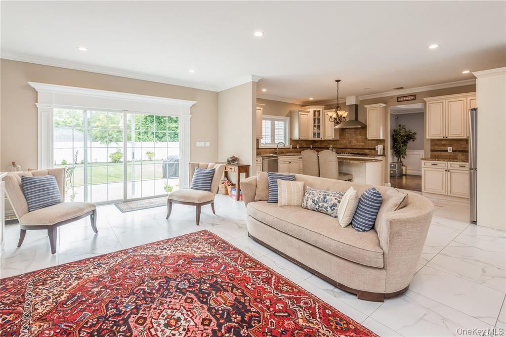 #13 photo, 45 Meeting Lane, ナッソー郡 Hicksville , NY 11801