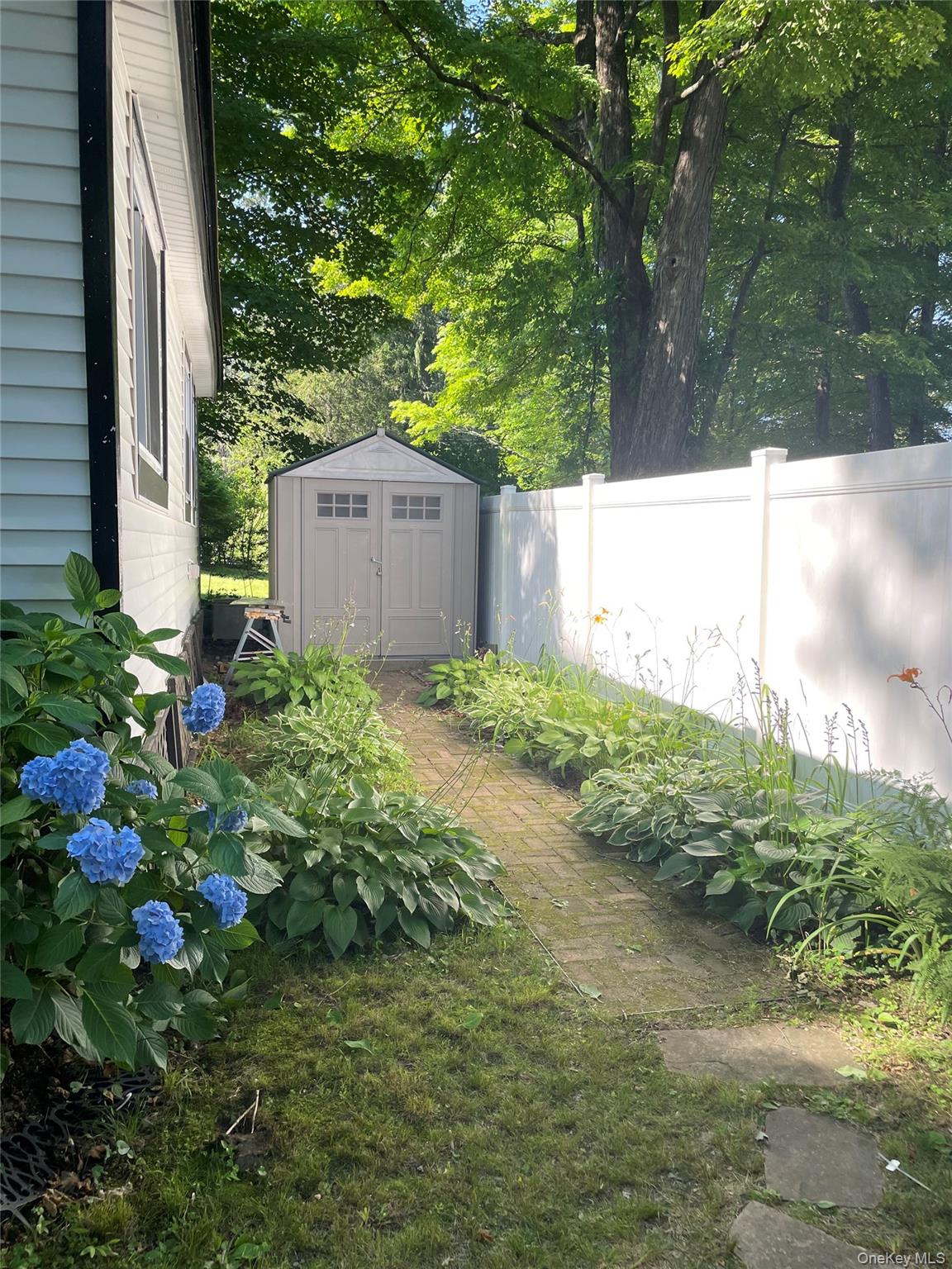 #20 photo, 3155 Lexington Avenue, Mohegan Lake , NY 10567