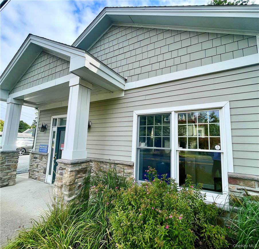 #4 photo, 4354-4356 Albany Post Road, Hyde Park , NY 12538