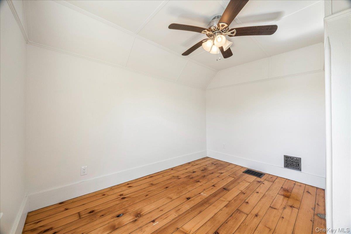 #13 photo, 26 High Street, Warwick , NY 10990