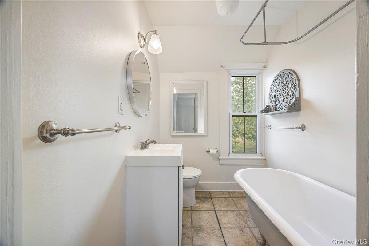 #19 photo, 26 High Street, Warwick , NY 10990