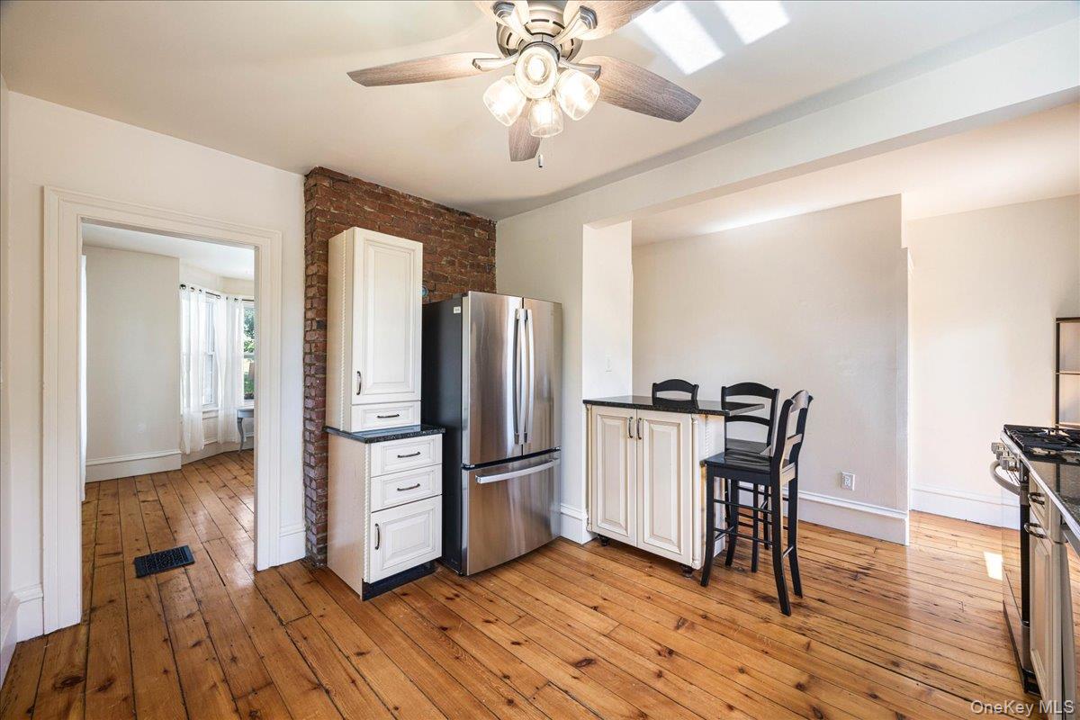 #9 photo, 26 High Street, Warwick , NY 10990