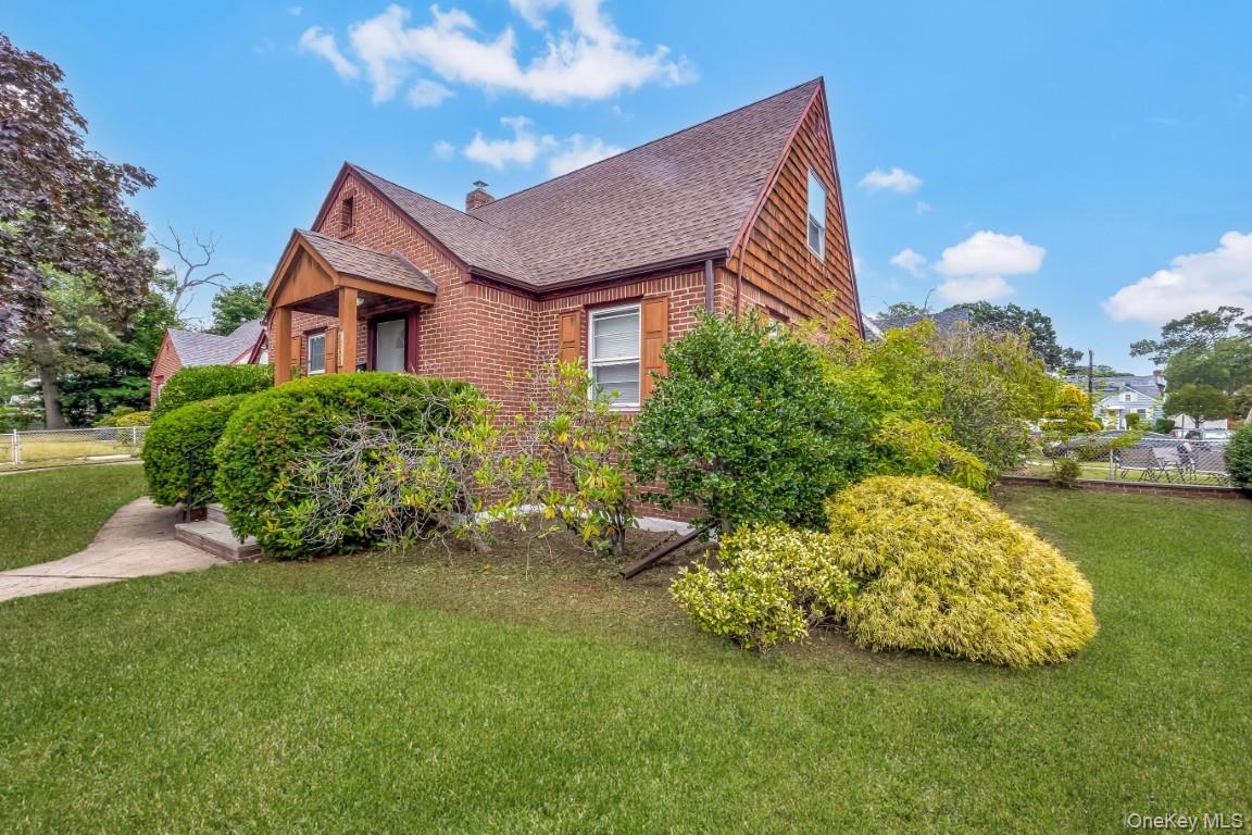 #2 photo, 853 Arthur Street, ナッソー郡 West Hempstead , NY 11552