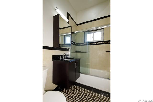 #11 photo, 234 River Avenue, サフォーク郡 Patchogue , NY 11772