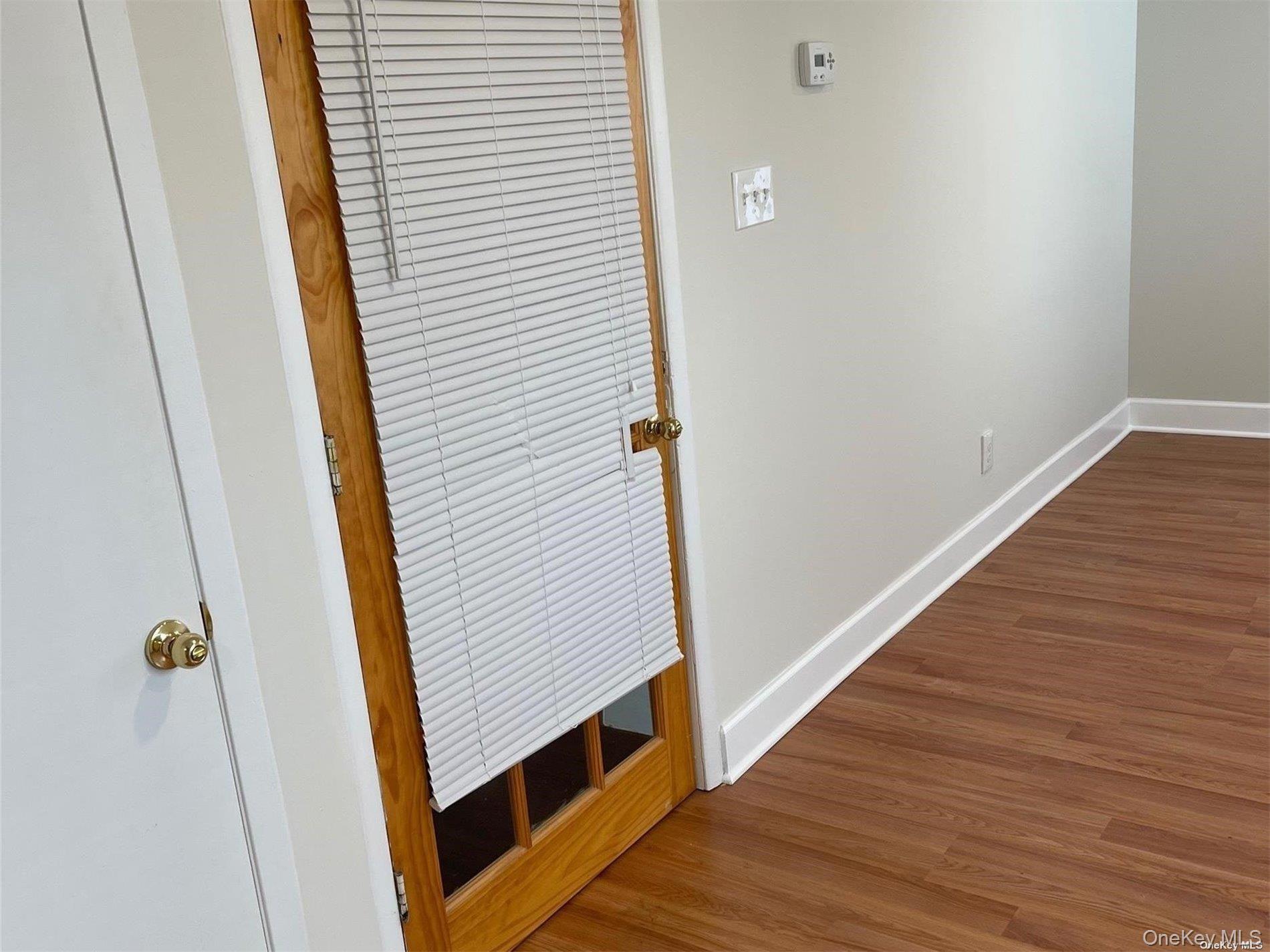 #14 photo, 109 E Main Street, サフォーク郡 Smithtown , NY 11787