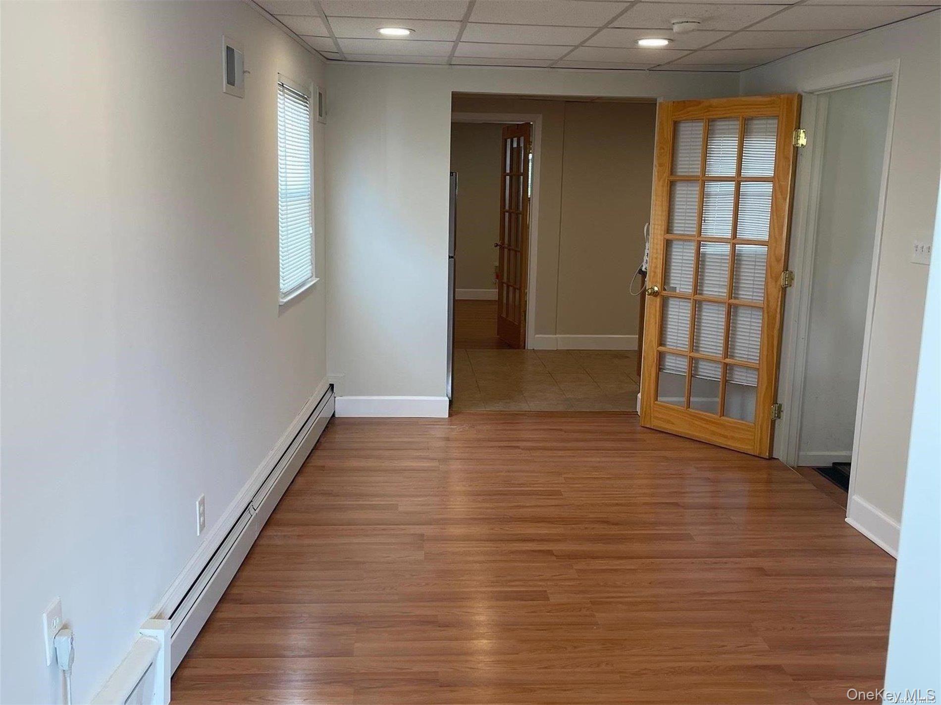 #5 photo, 109 E Main Street, サフォーク郡 Smithtown , NY 11787