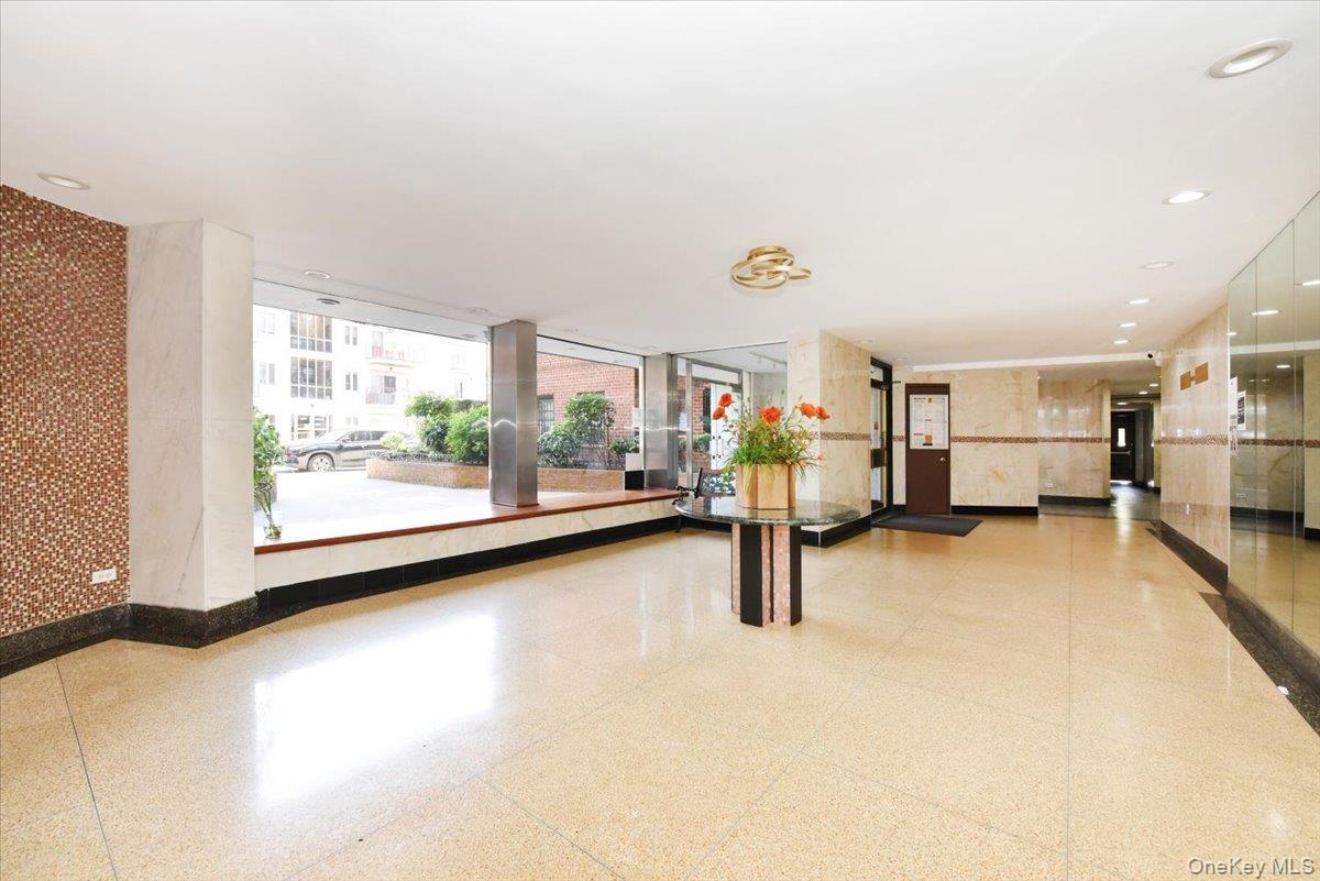 #6 photo, 2680 E 19th Street, ブルックリン区 Brooklyn , NY 11235