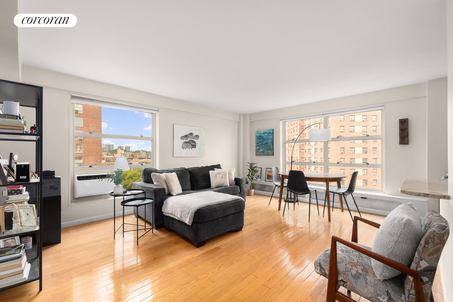 #1 photo, 80 LA SALLE Street, マンハッタン Morningside Heights , NY 10027