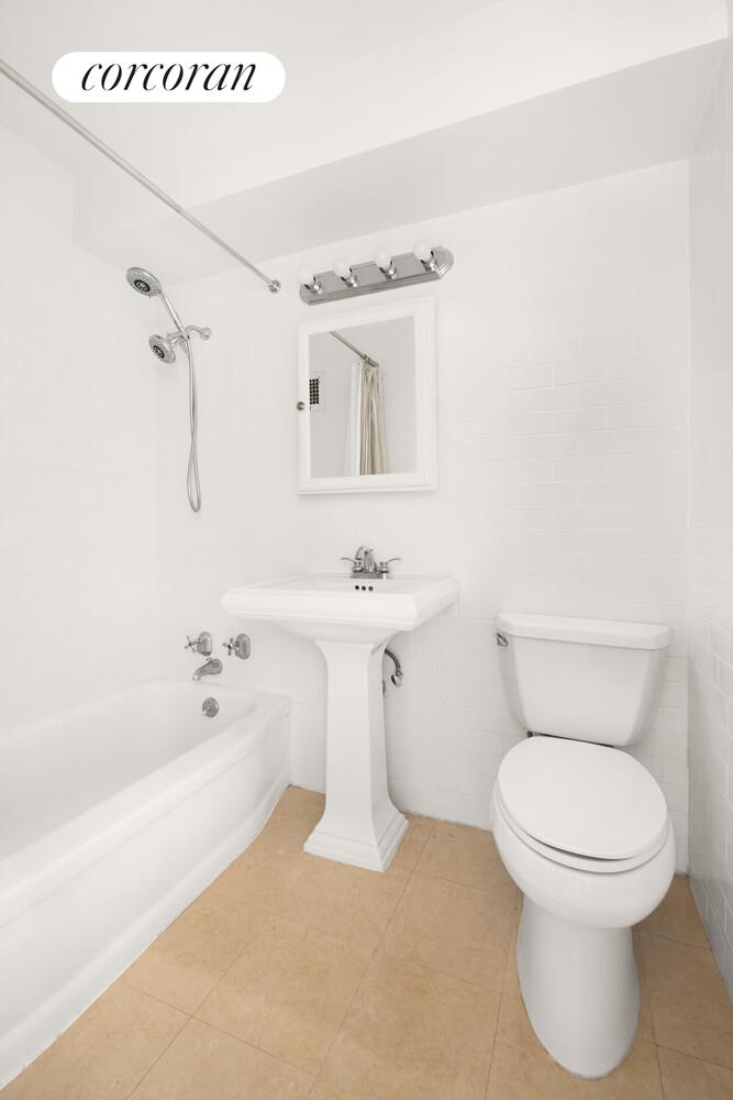 #6 photo, 80 LA SALLE Street, マンハッタン Morningside Heights , NY 10027