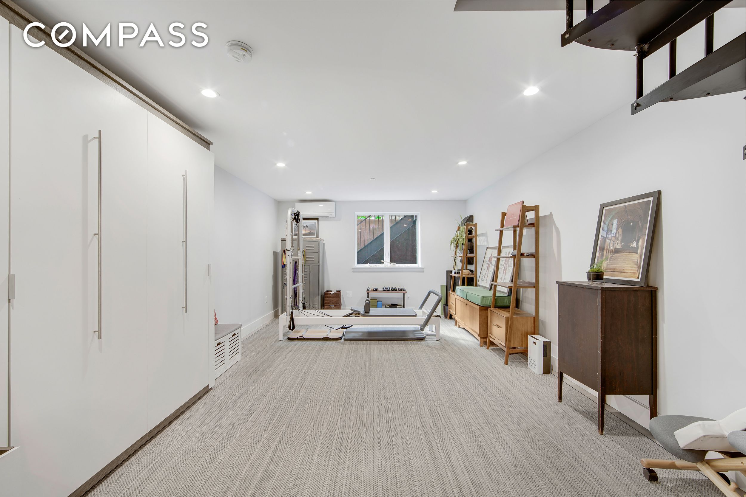 #4 photo, 27-34 27th Street, クイーンズ区 Astoria , NY 11102