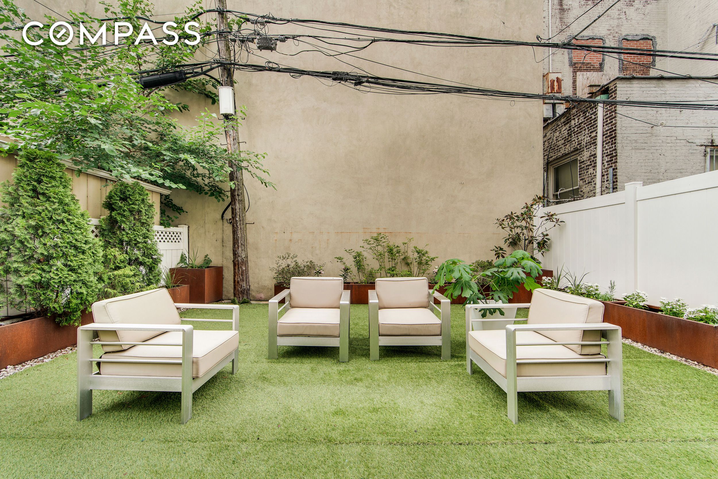 #6 photo, 27-34 27th Street, クイーンズ区 Astoria , NY 11102