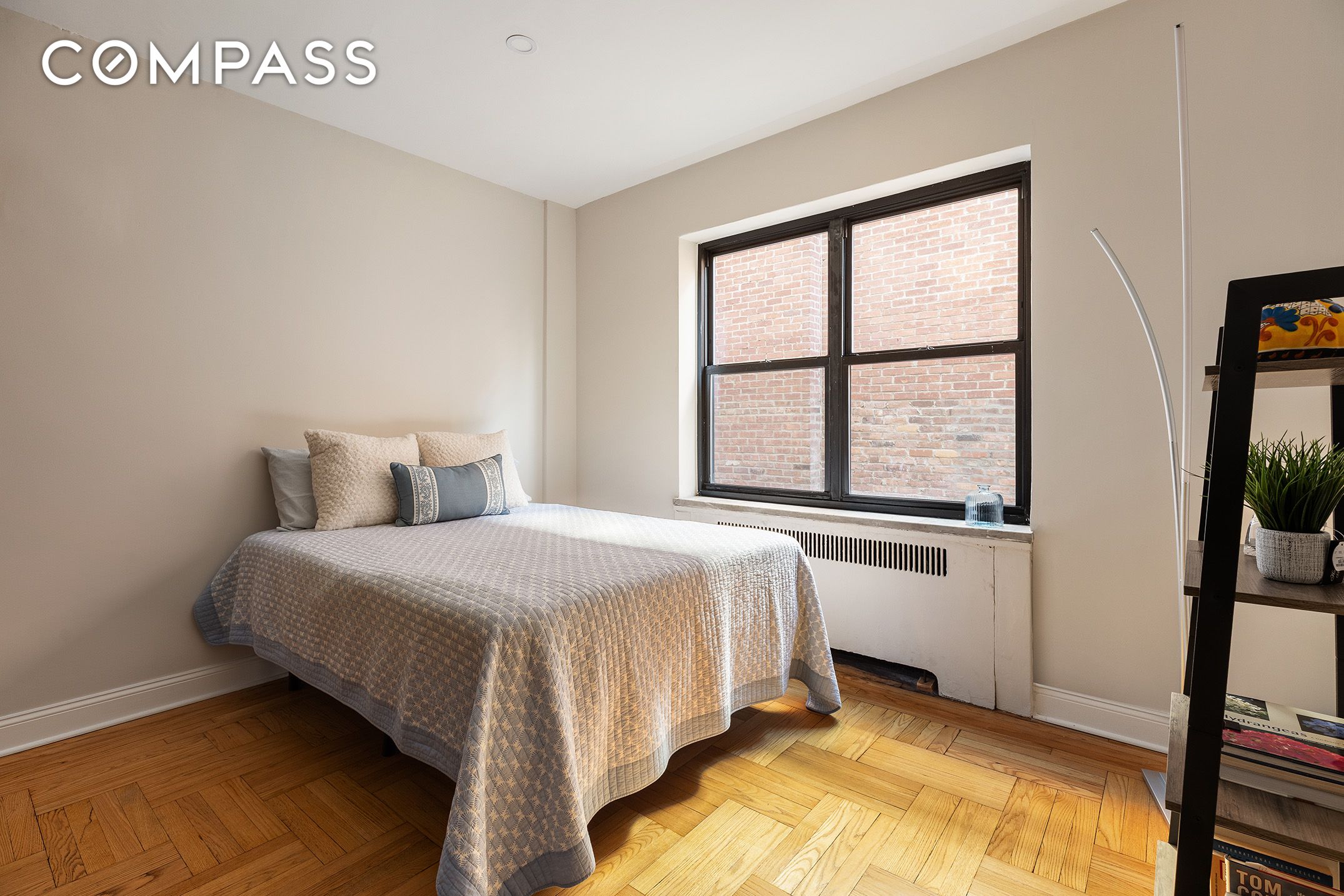 #5 photo, 225 E 74th Street, マンハッタン Lenox Hill , NY 10021