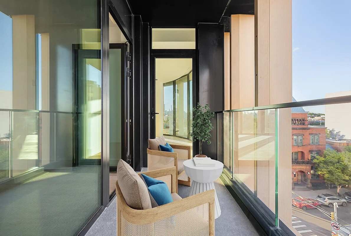 #4 photo, 28 HERBERT Street, Williamsburg,North , NY 11222