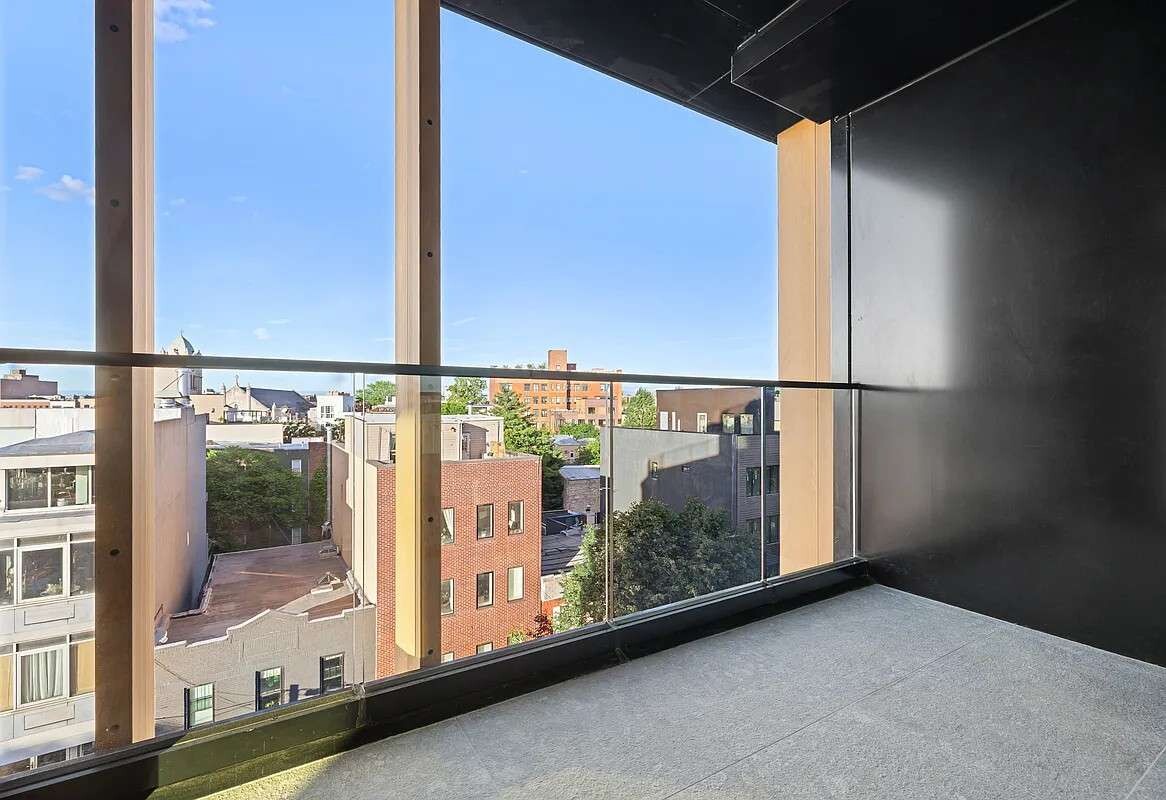 #7 photo, 28 HERBERT Street, Williamsburg,North , NY 11222