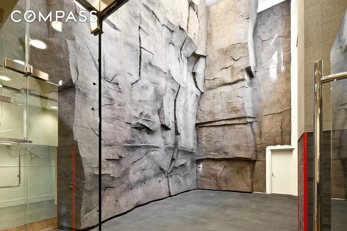 #12 photo, New York City, マンハッタン Upper West Side , NY 10069