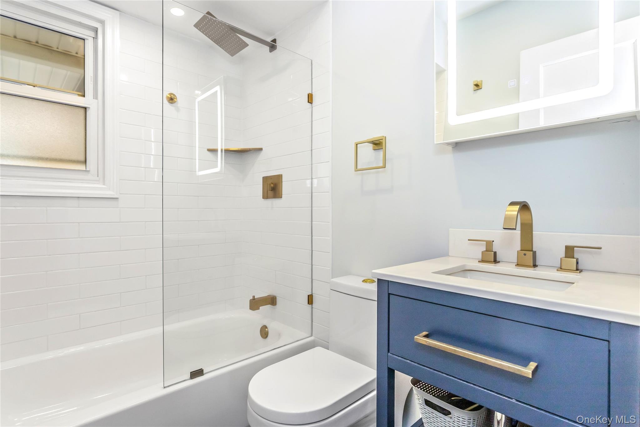 #17 photo, 174 N Nassau Avenue, ナッソー郡 Massapequa , NY 11758