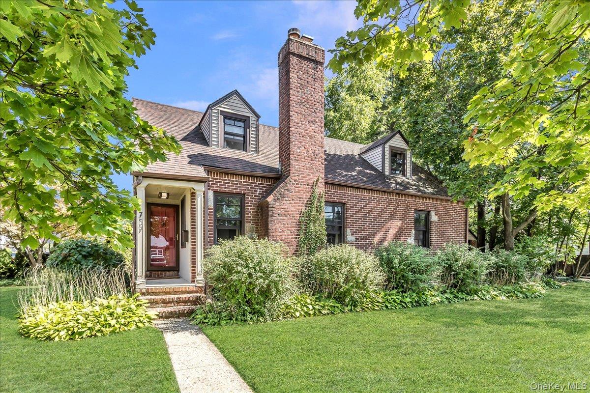 #1 photo, 757 Harrison Street, ナッソー郡 West Hempstead , NY 11552