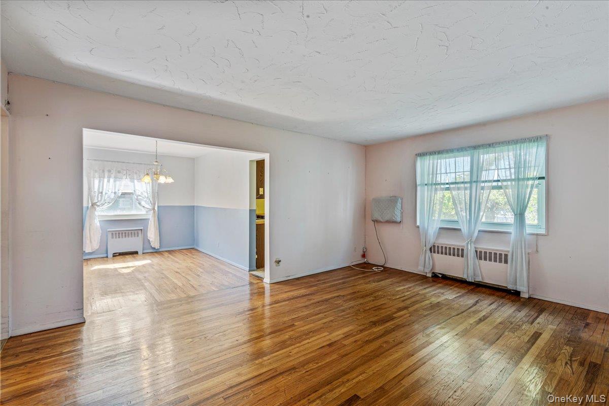 #4 photo, 249-30 57 Avenue, クイーンズ区 Little Neck , NY 11362