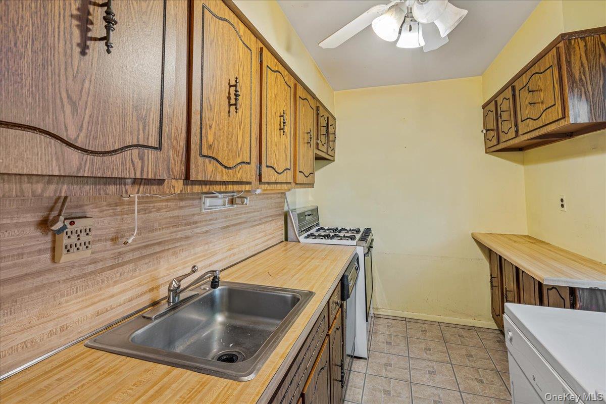 #8 photo, 249-30 57 Avenue, クイーンズ区 Little Neck , NY 11362