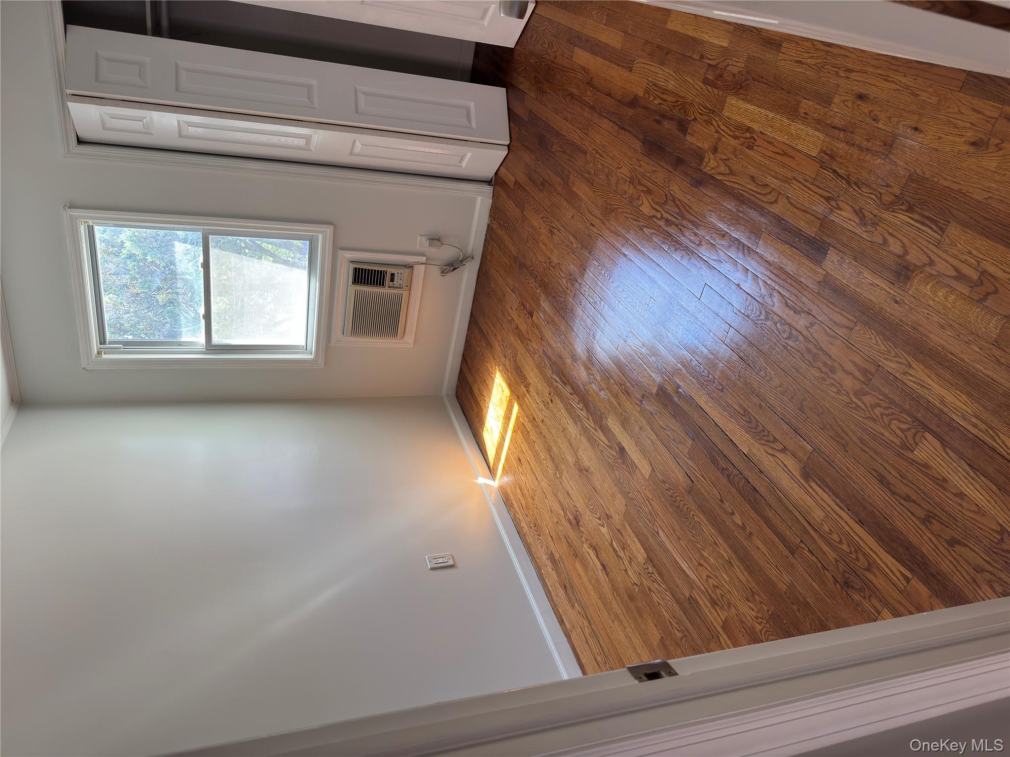 #12 photo, 25328 149th Road, クイーンズ区 Rosedale , NY 11422