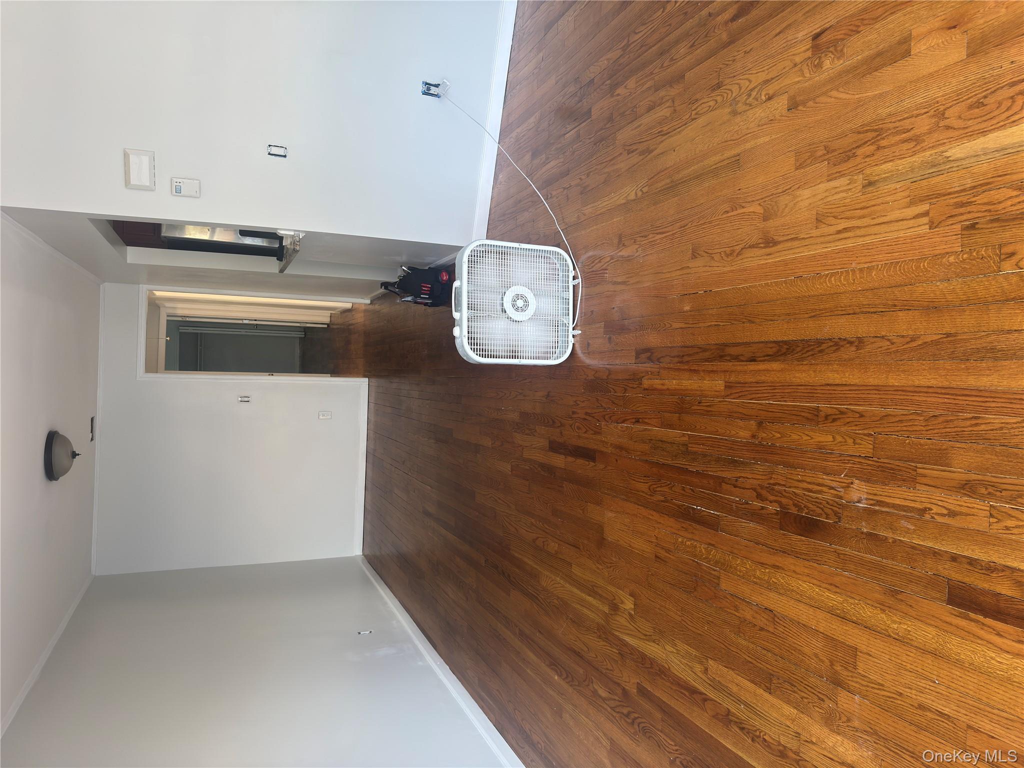 #18 photo, 25328 149th Road, クイーンズ区 Rosedale , NY 11422