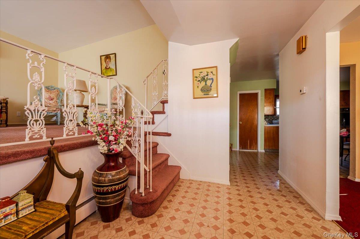 #2 photo, 10 Meadow Road, ナッソー郡 Inwood , NY 11096