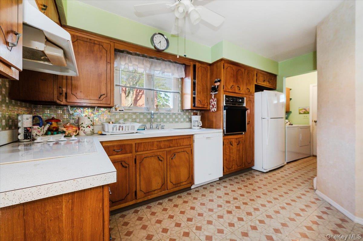 #9 photo, 10 Meadow Road, ナッソー郡 Inwood , NY 11096