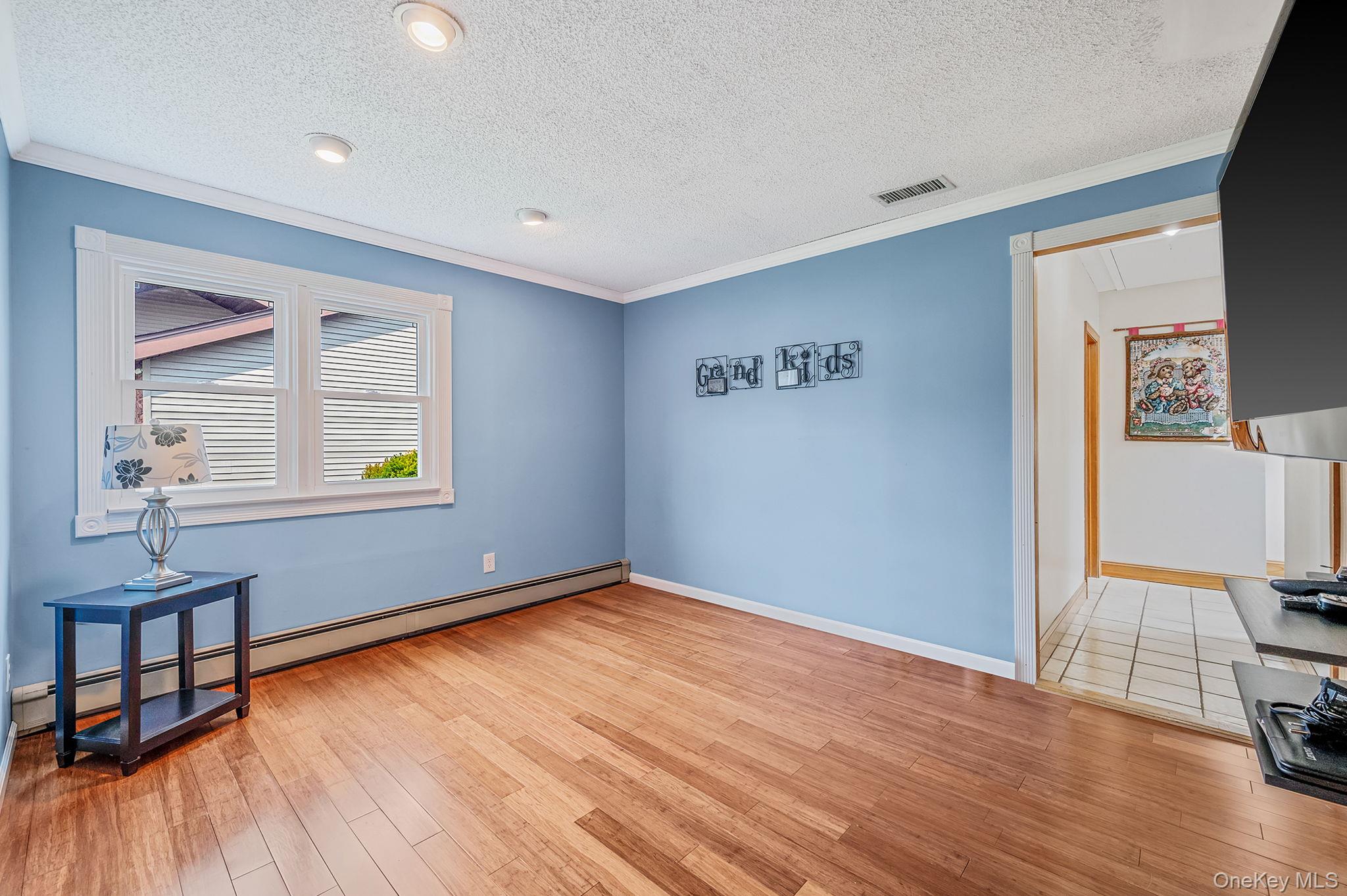 #19 photo, 21 Windermere Drive, サフォーク郡 Holbrook , NY 11741