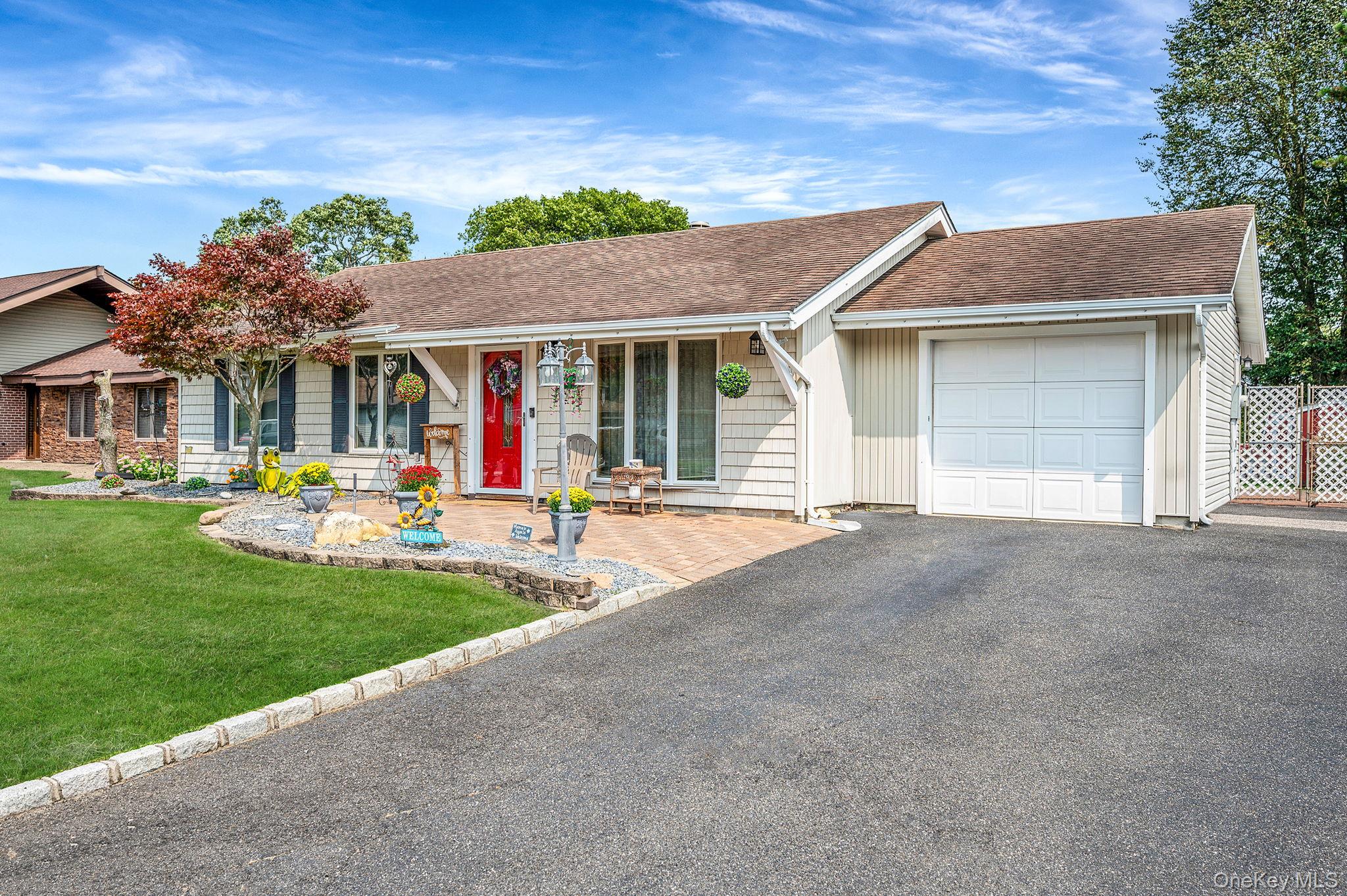 #2 photo, 21 Windermere Drive, サフォーク郡 Holbrook , NY 11741