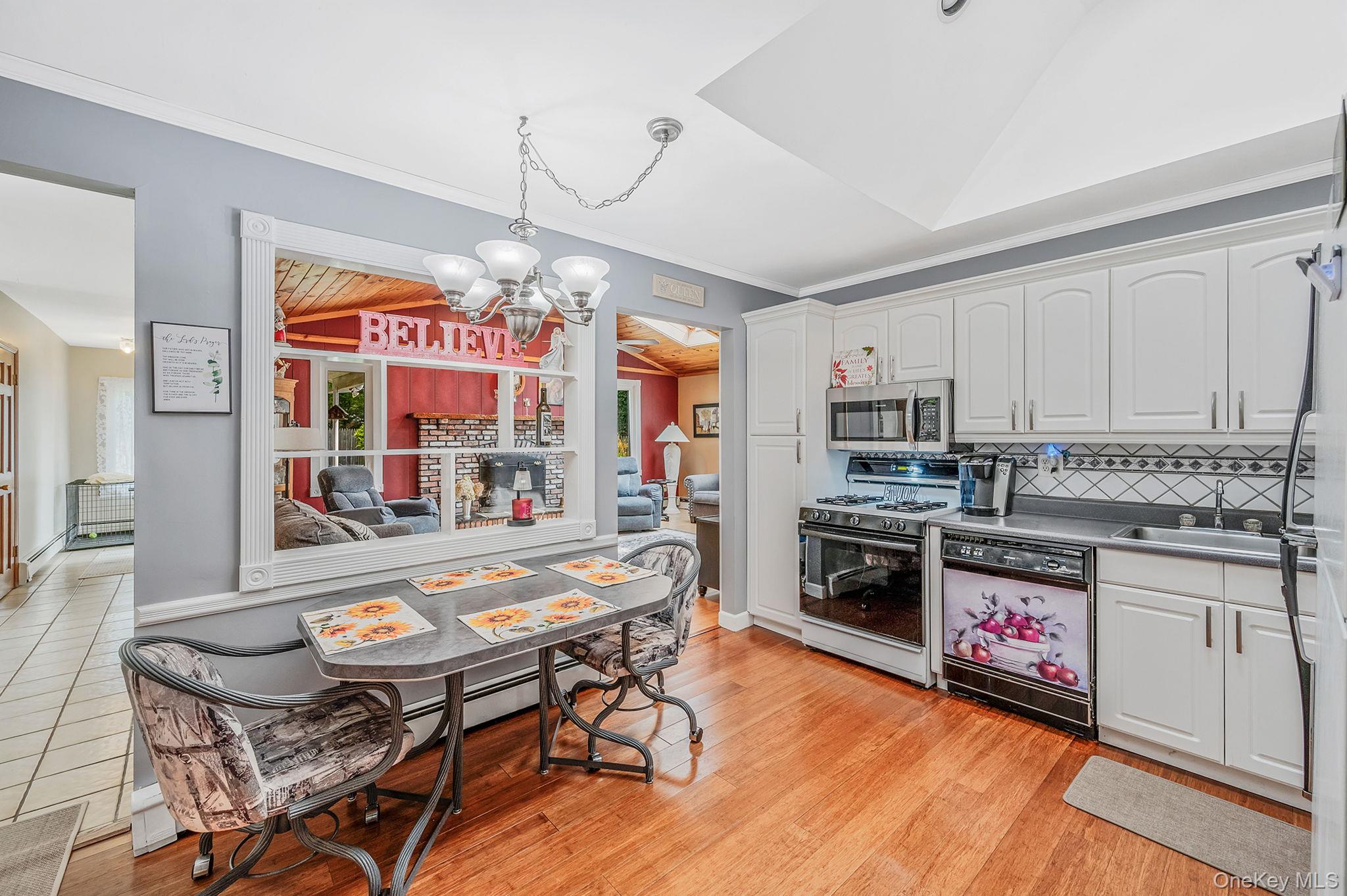 #7 photo, 21 Windermere Drive, サフォーク郡 Holbrook , NY 11741