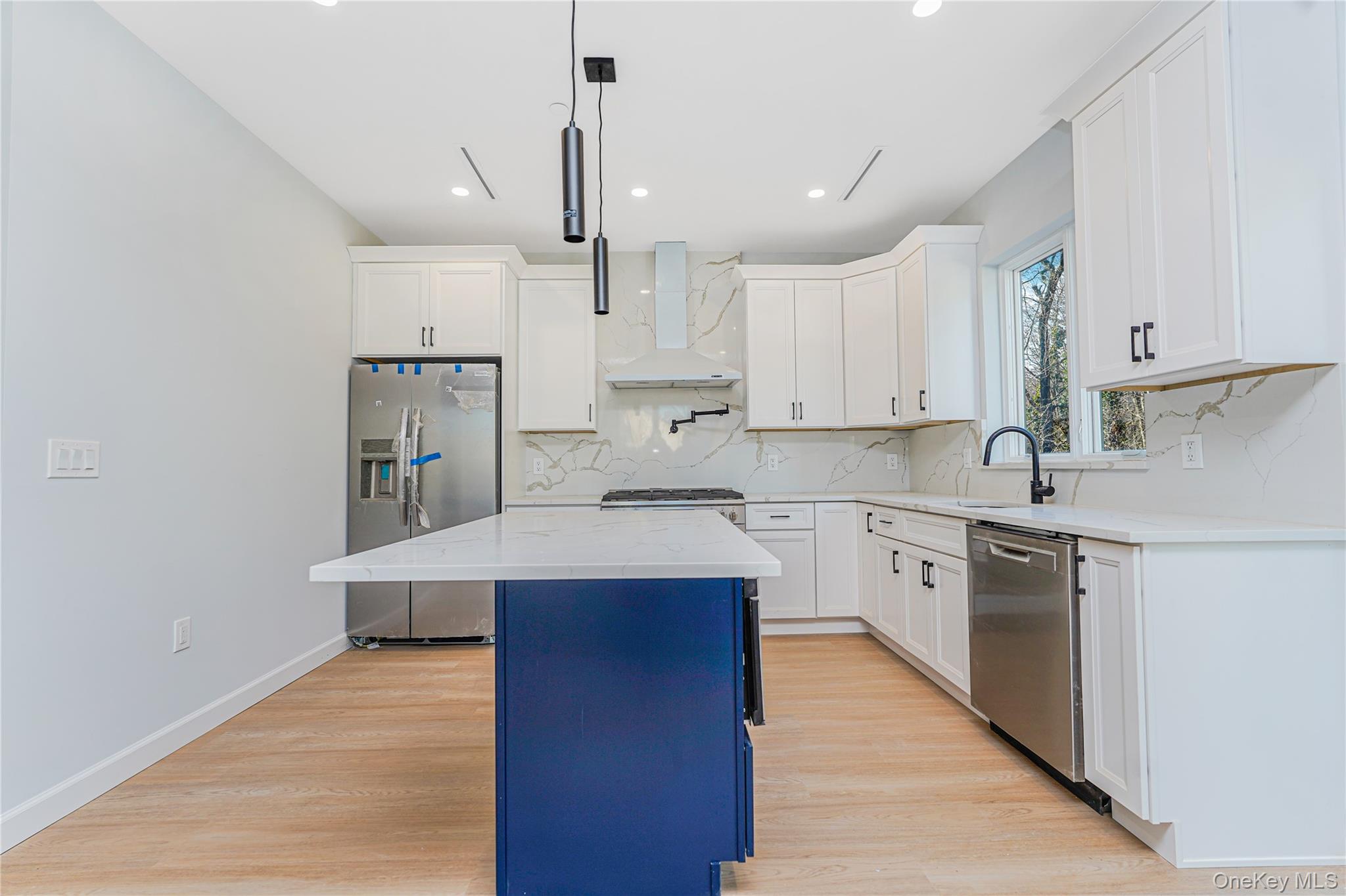 #12 photo, 50 Poillon Ave, スタテンアイランド Staten Island , NY 10312