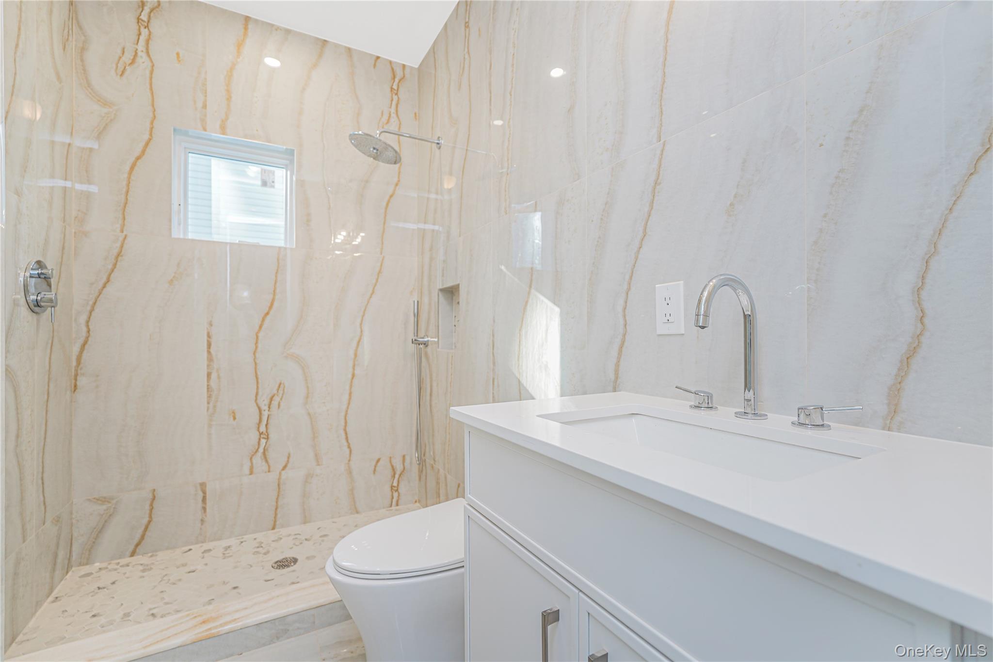 #15 photo, 50 Poillon Ave, スタテンアイランド Staten Island , NY 10312