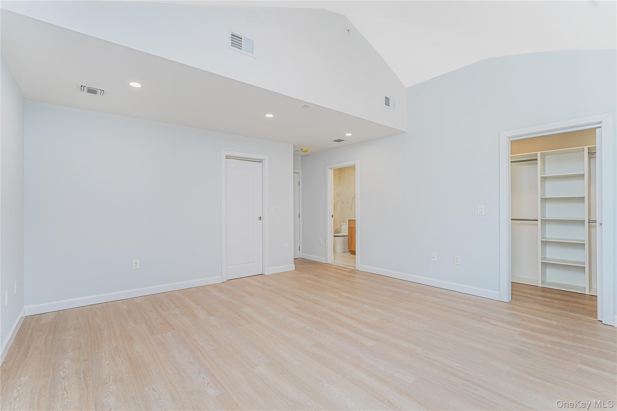 #19 photo, 50 Poillon Ave, スタテンアイランド Staten Island , NY 10312