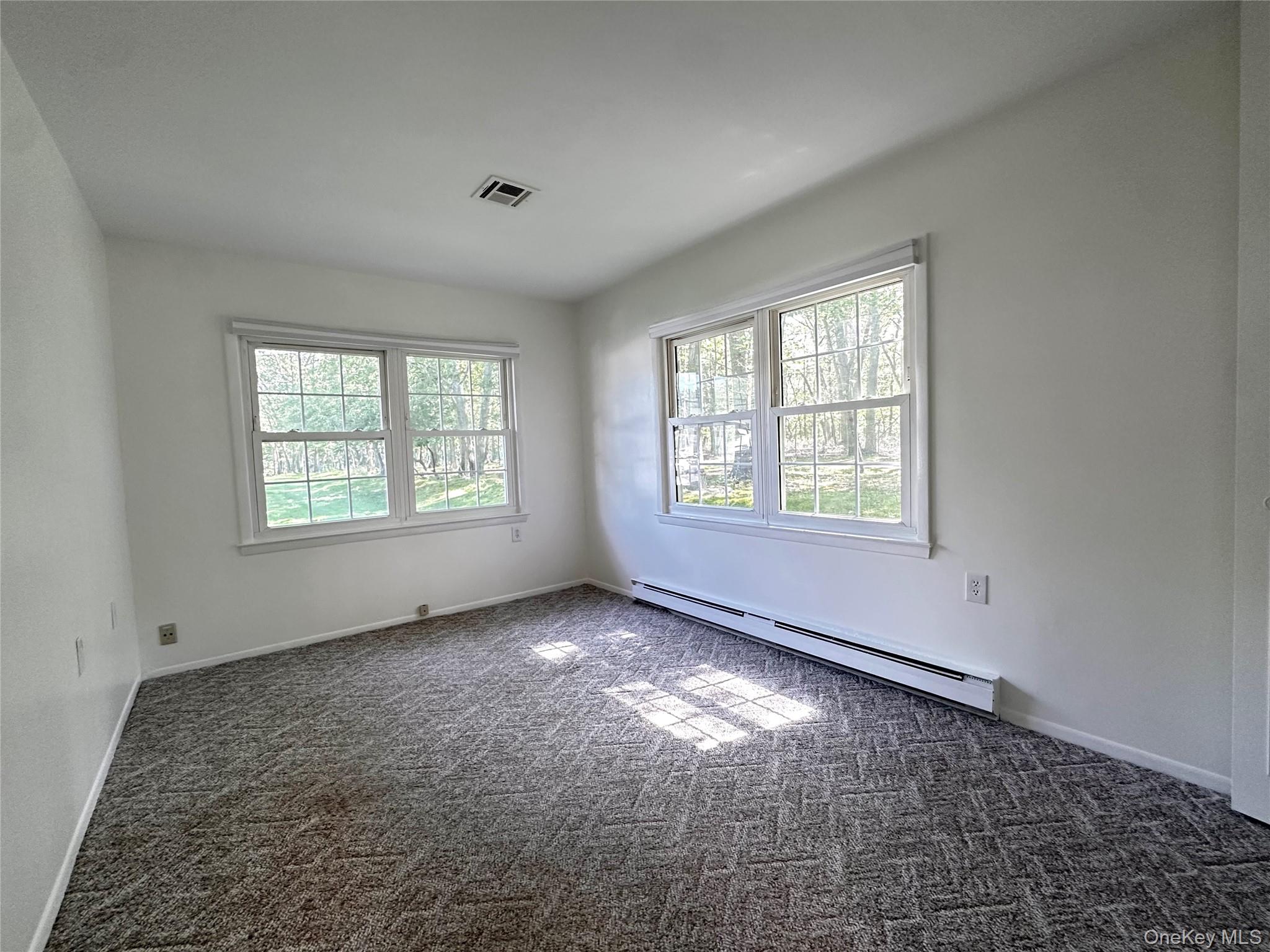 #12 photo, 231 Blackpool Court, サフォーク郡 Ridge , NY 11961