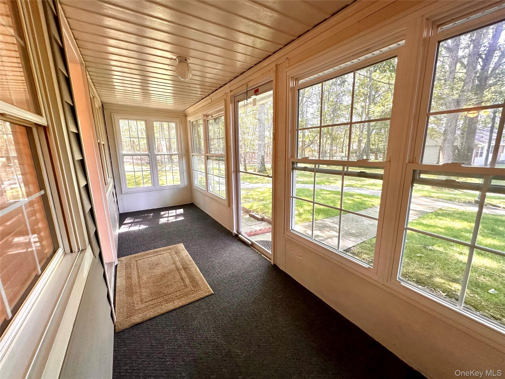 #4 photo, 231 Blackpool Court, サフォーク郡 Ridge , NY 11961