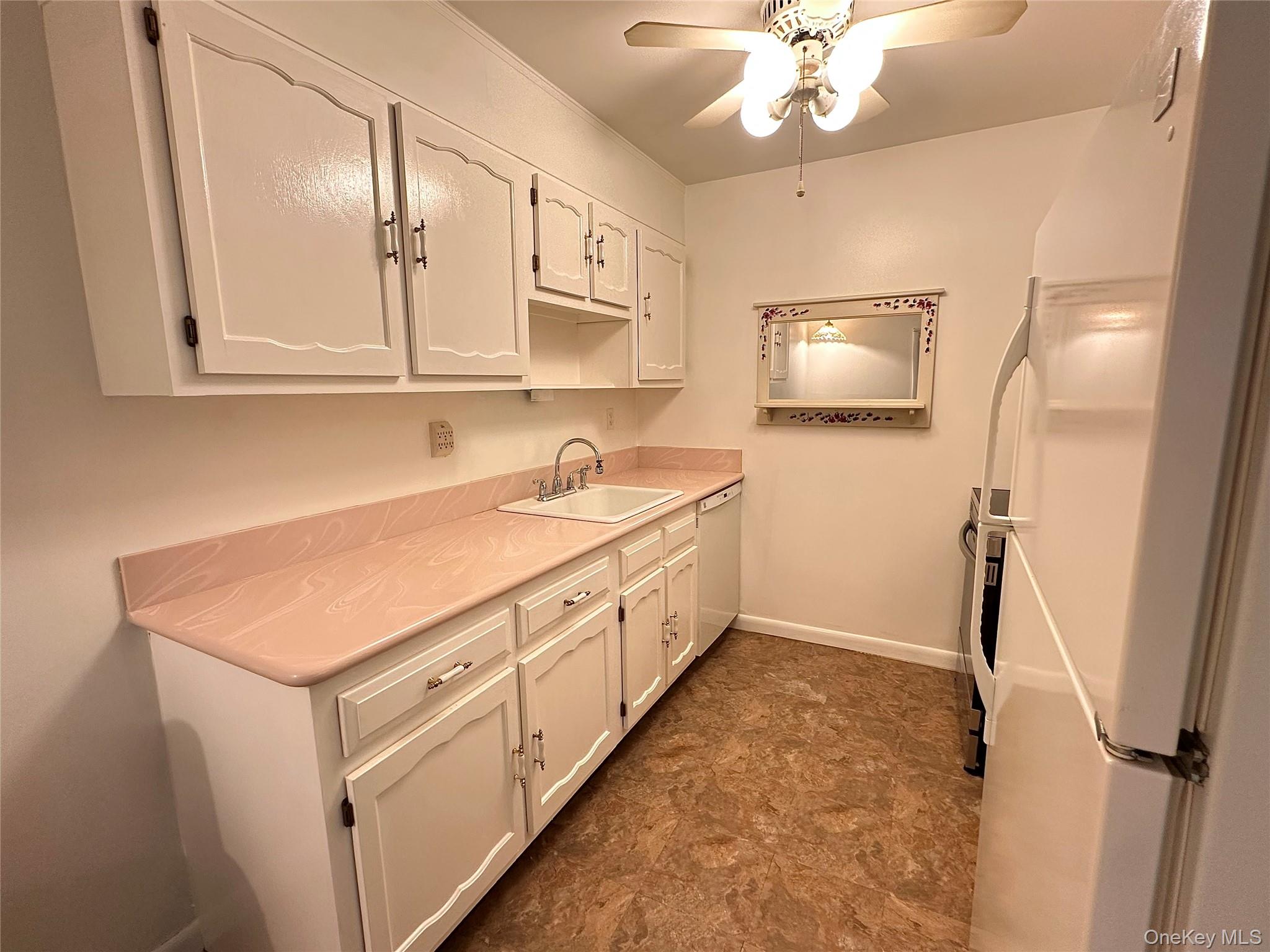 #9 photo, 231 Blackpool Court, サフォーク郡 Ridge , NY 11961