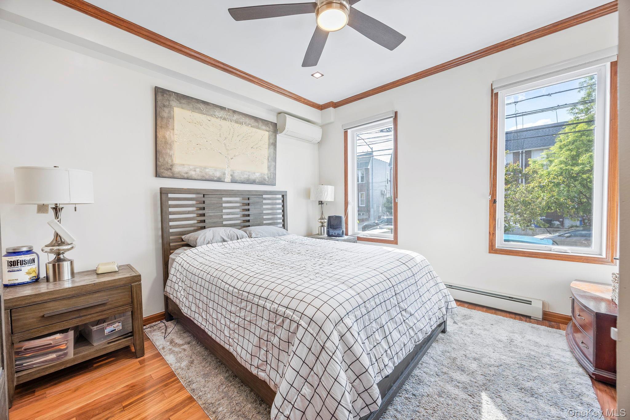 #13 photo, 2569 46th Street, クイーンズ区 Astoria , NY 11103