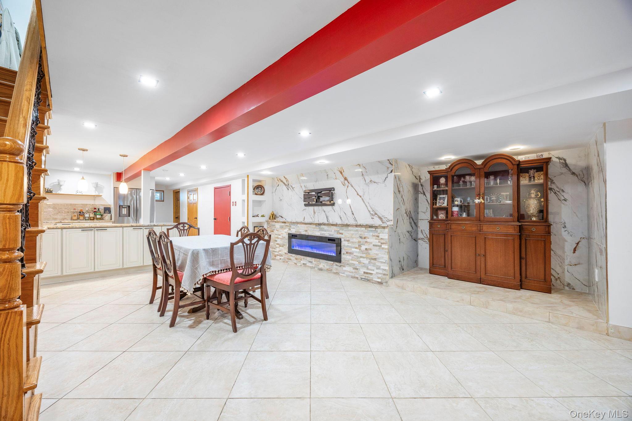 #15 photo, 2569 46th Street, クイーンズ区 Astoria , NY 11103