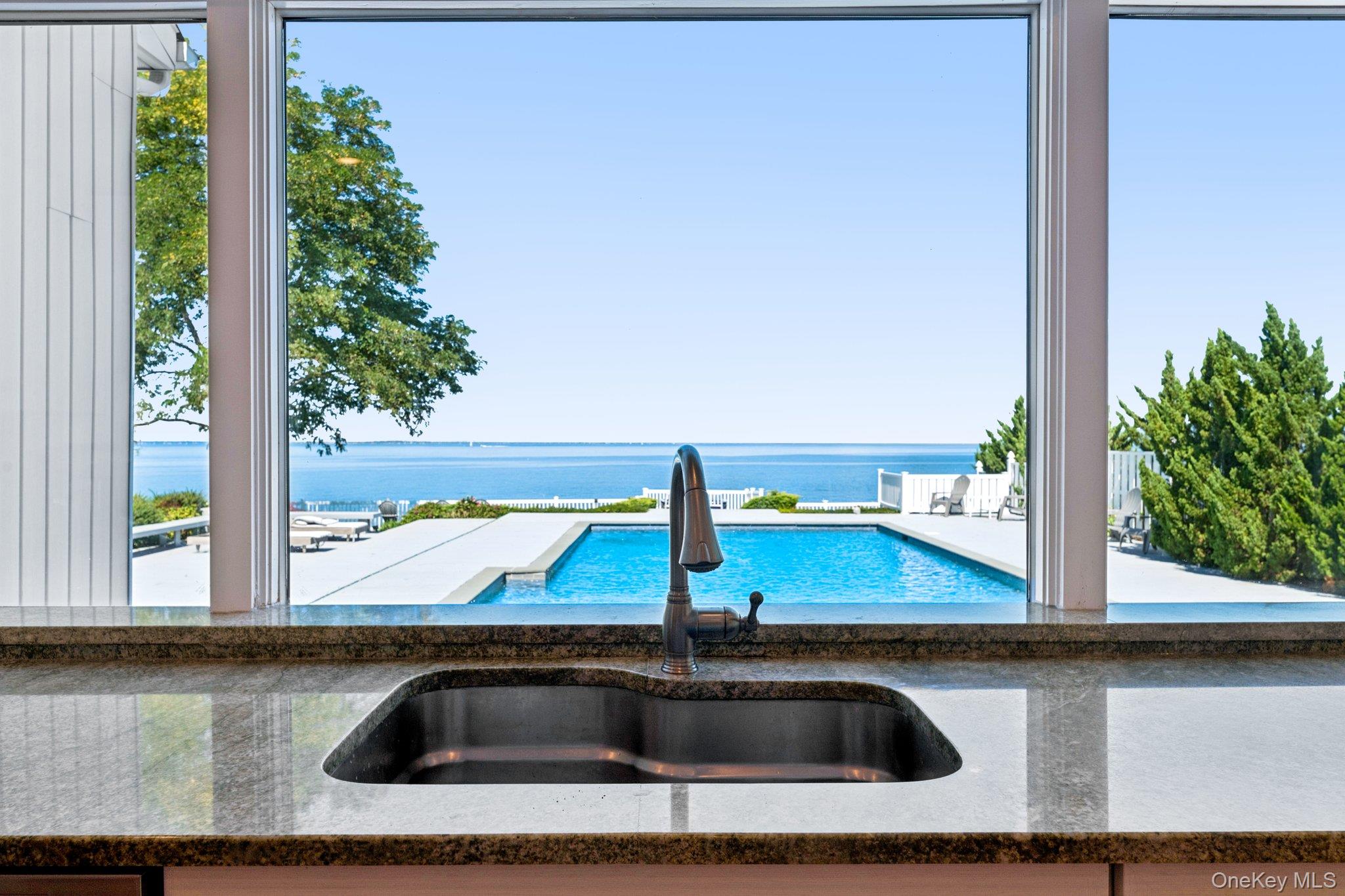 #6 photo, 19 Oak Point Drive, ナッソー郡 Bayville , NY 11709