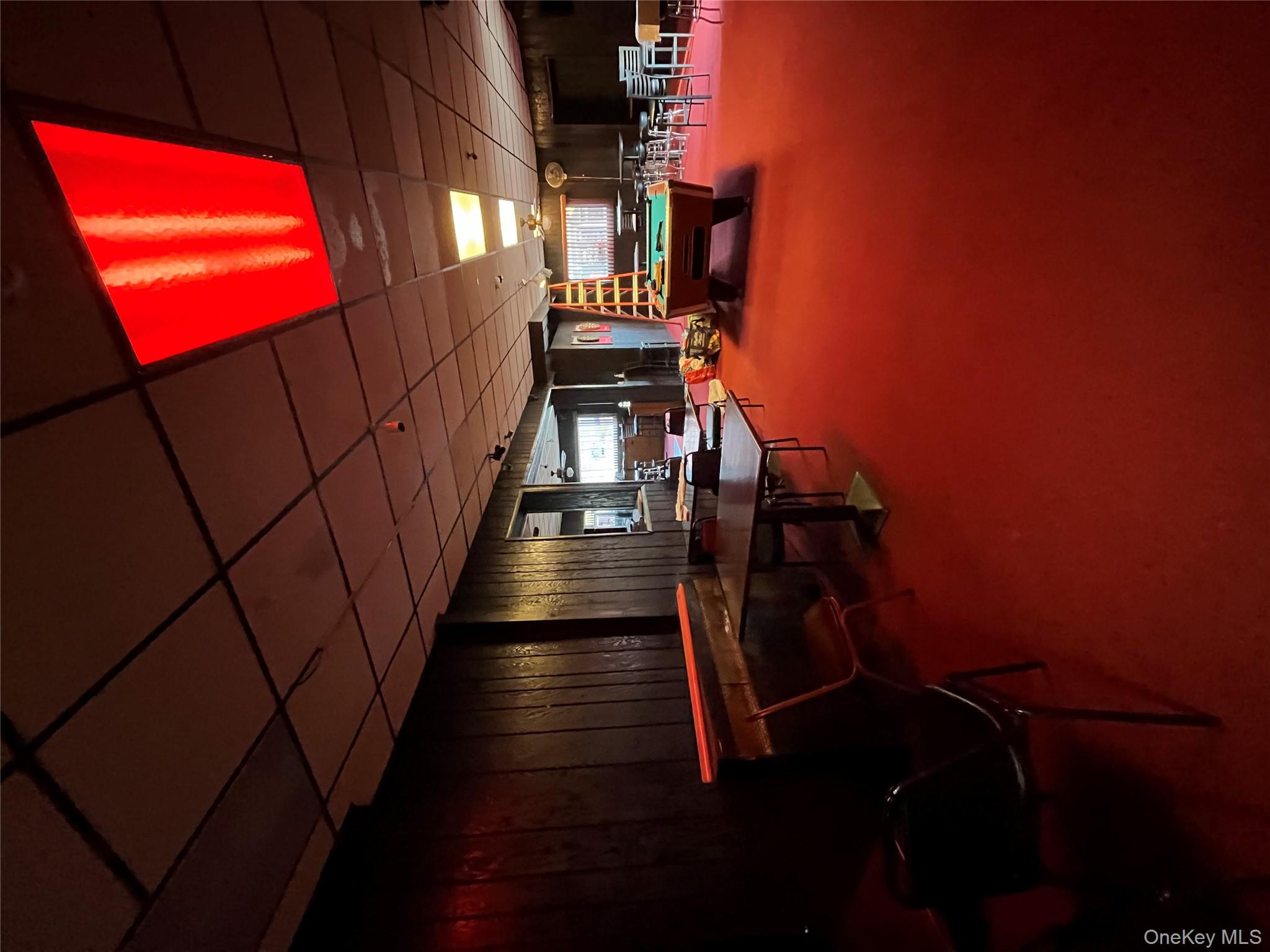 #2 photo, 156 Rockaway Avenue, ナッソー郡 Valley Stream , NY 11580