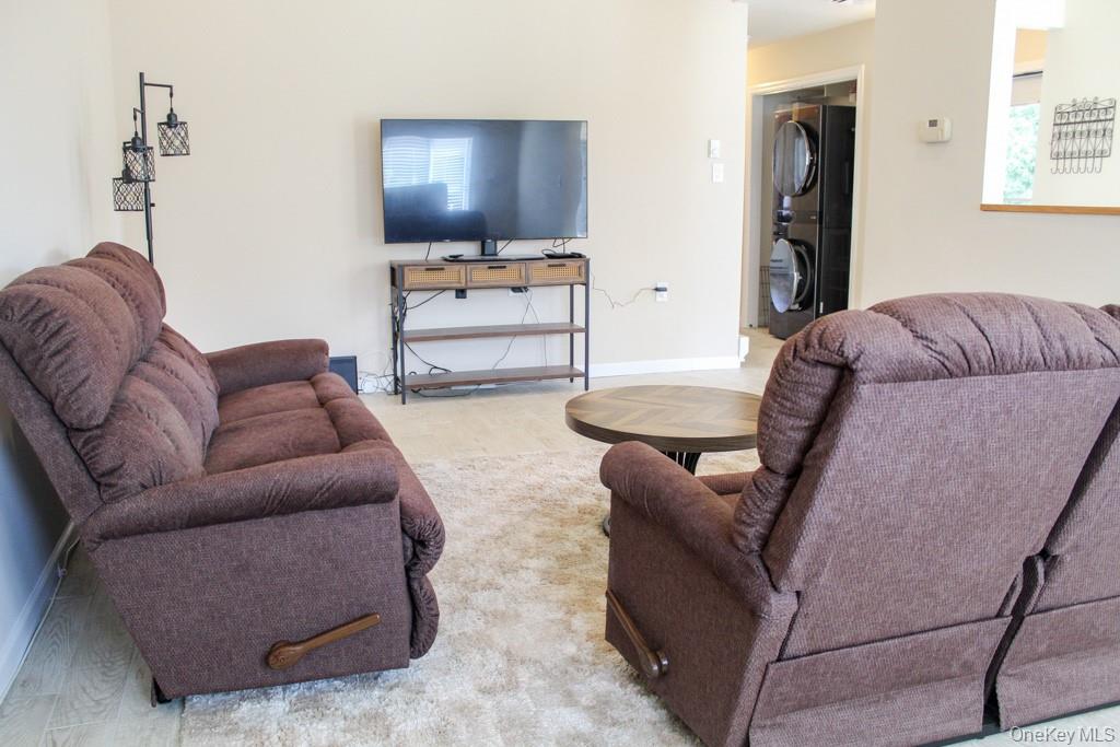 #4 photo, 25 Strathmore Gate Drive, Stony Brook , NY 11790