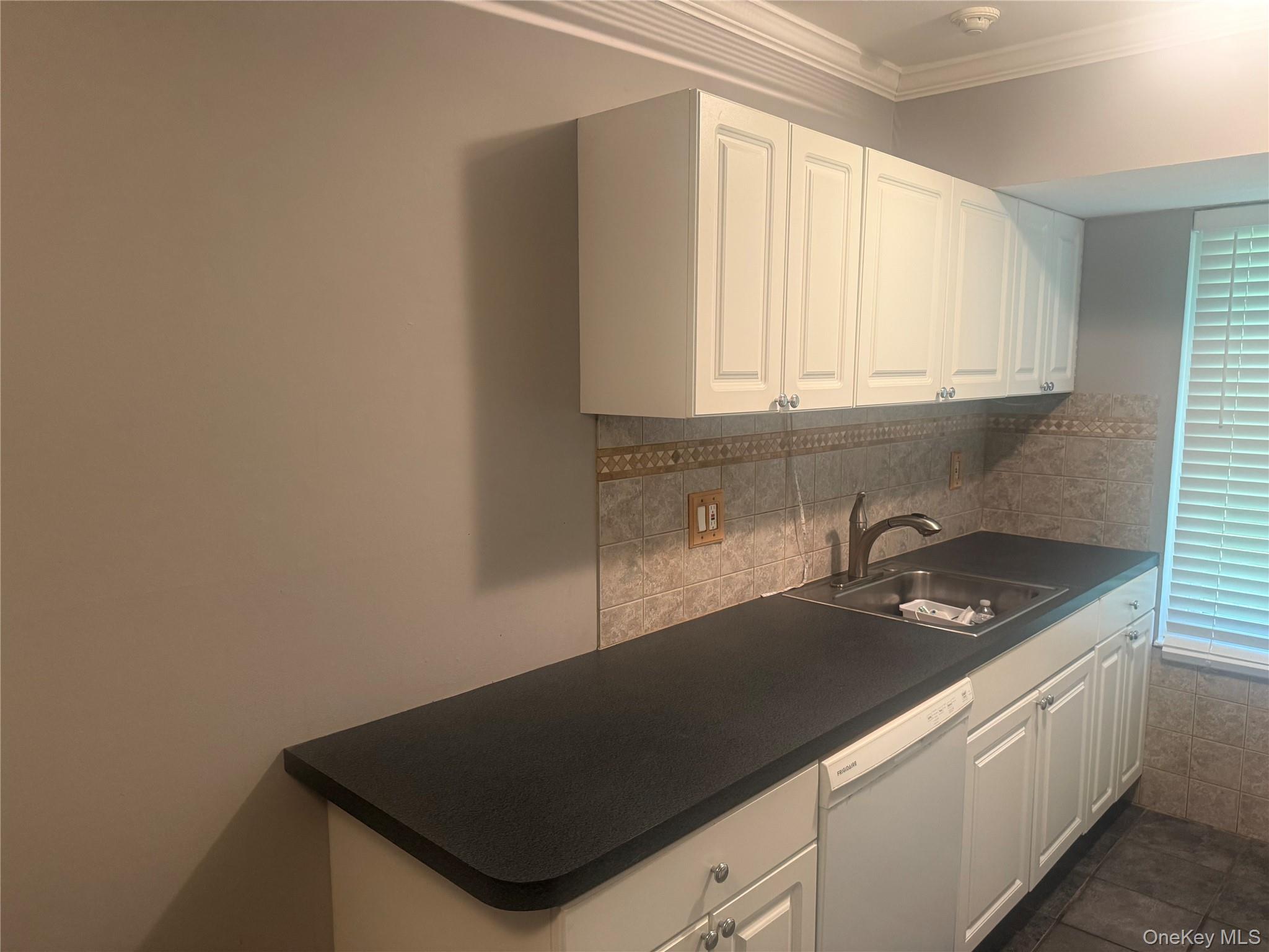 #5 photo, 5 Laramie court, サフォーク郡 Coram , NY 11727